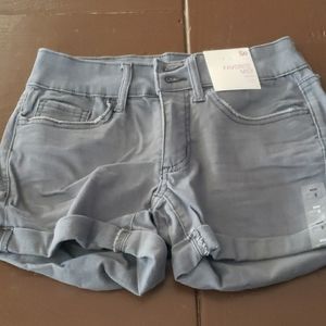 Favorite Midi Low Rise Shorts